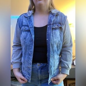 Denim Jacket w sweater hood and sleeves